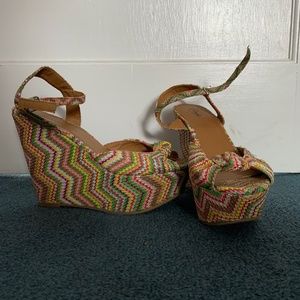 Patterned Wedge Sandals